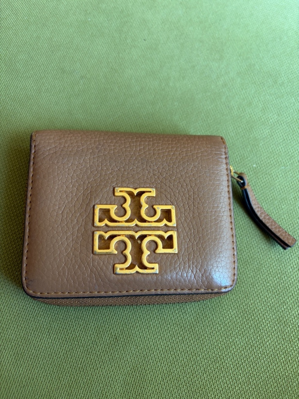 Small Tory Burch wallet
